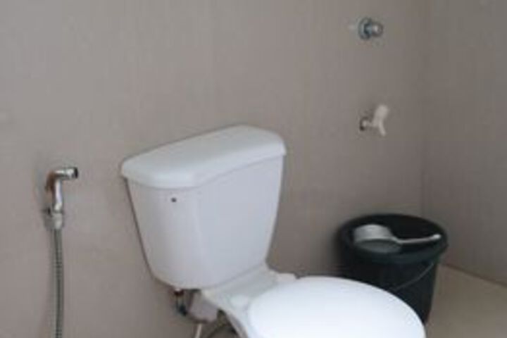Room 3 of 34