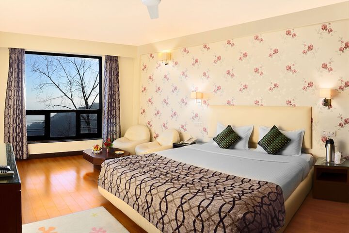 Room 16 of 47