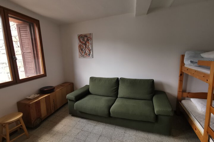 Room 50 of 124