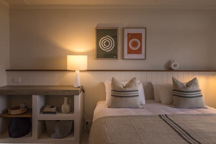 Room 6 of 78