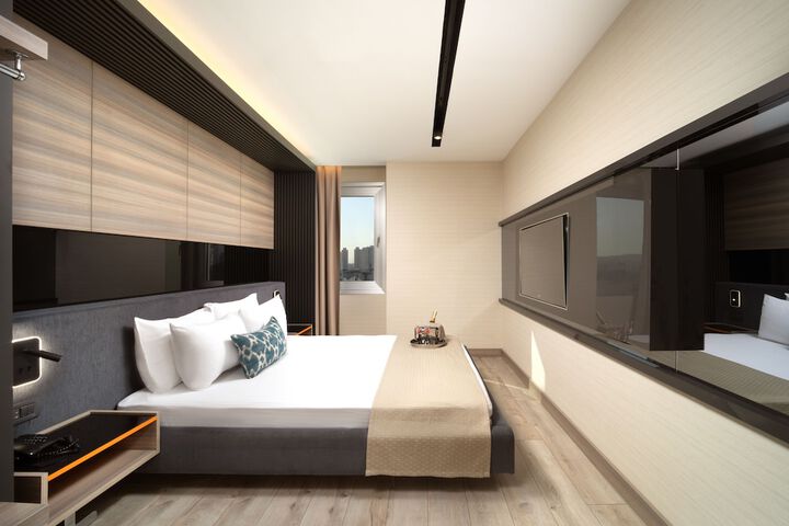 Room 17 of 62