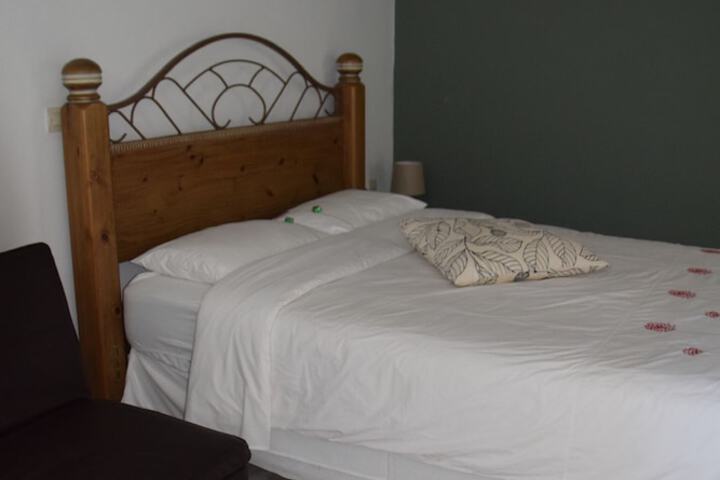 Room 10 of 81