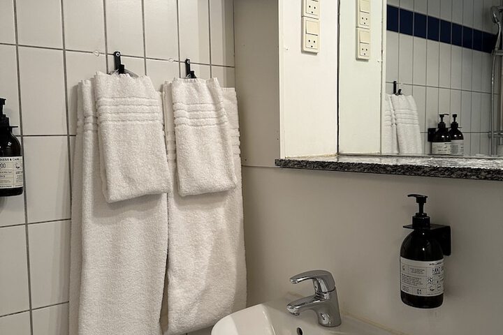 Room 63 of 87
