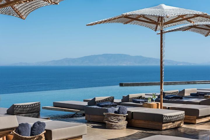 Andronis Arcadia Hotel in Santorini