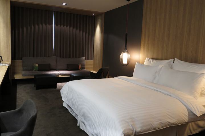 Room 4 of 41