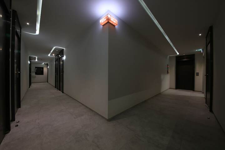 Ballroom/Hall 63 of 70