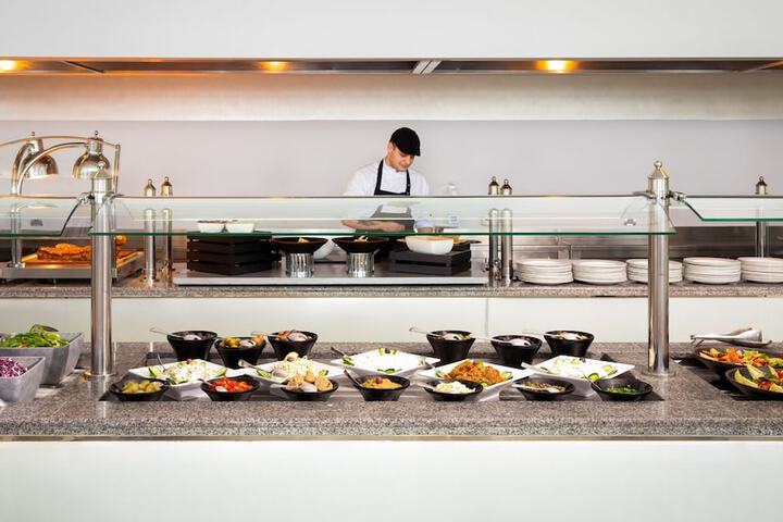 Dining 60 of 78