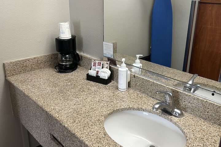 Bathroom sink