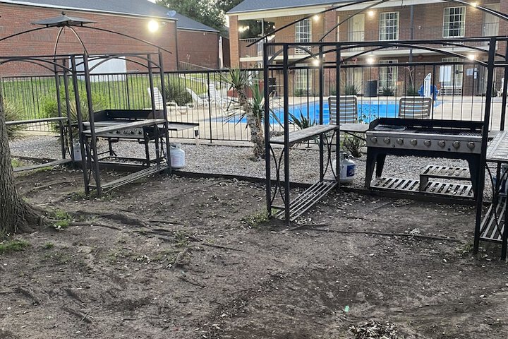 BBQ/picnic area