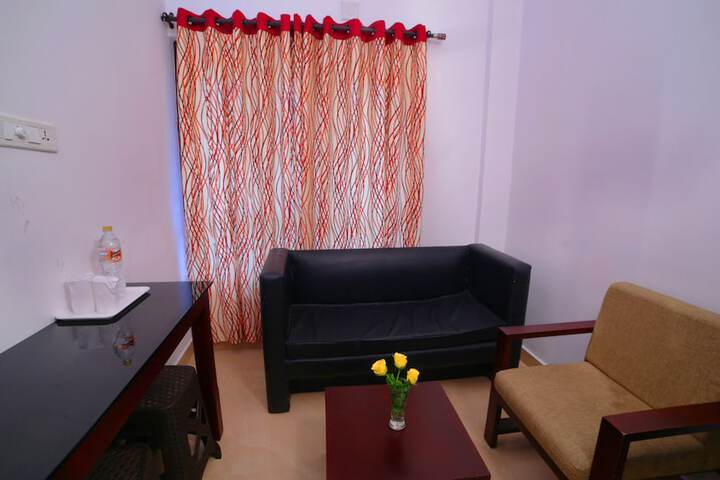 Room 13 of 35