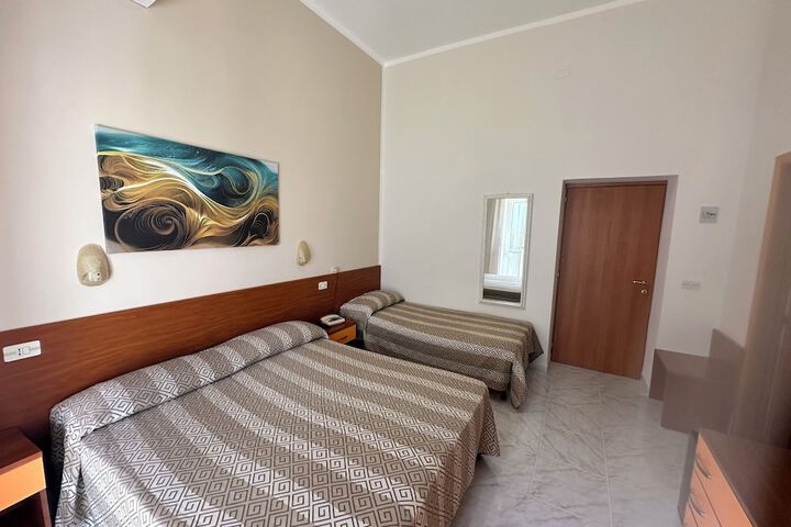 Room 14 of 56