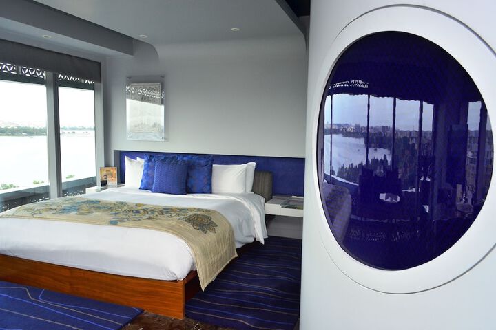 Room 12 of 73