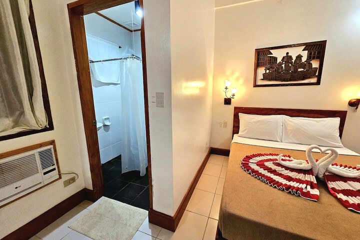 Room 34 of 165