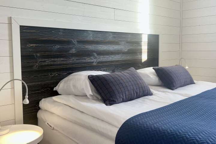 Room 14 of 33