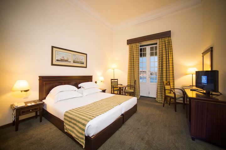 Room 5 of 55