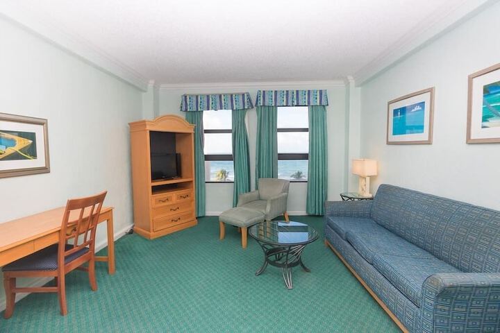 Room 9 of 27