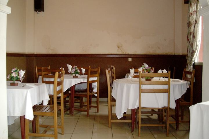 Dining 18 of 26