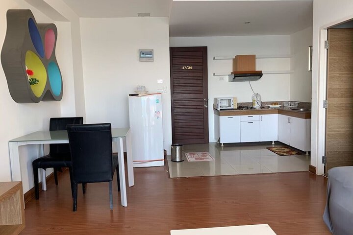 Room 107 of 263