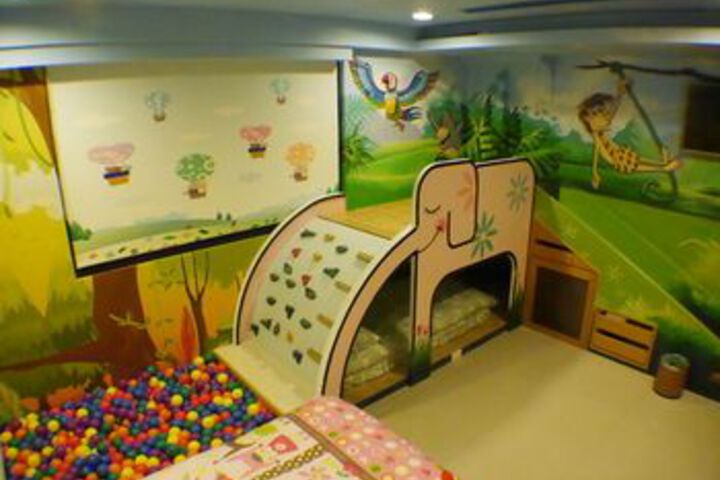 Room 13 of 57