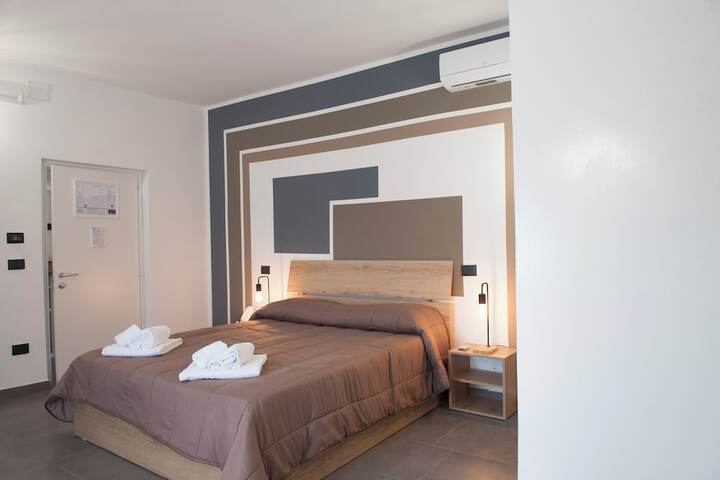 Room 5 of 35