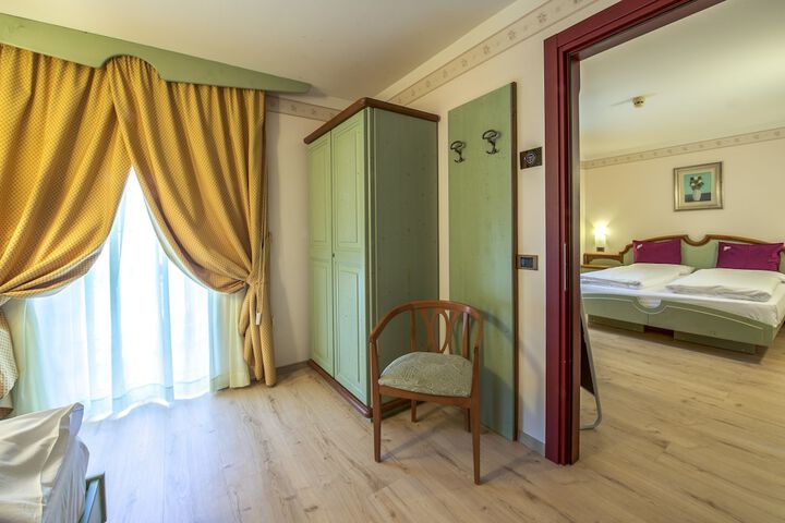 Room 14 of 91
