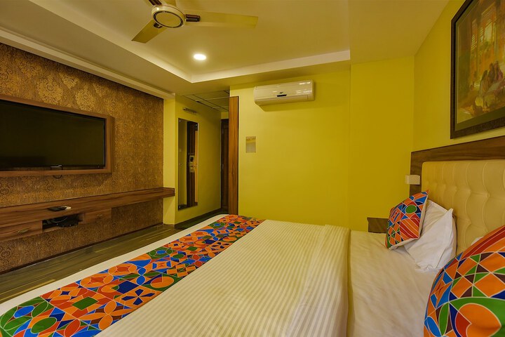 Room 14 of 42