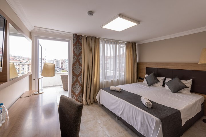 Room 19 of 28