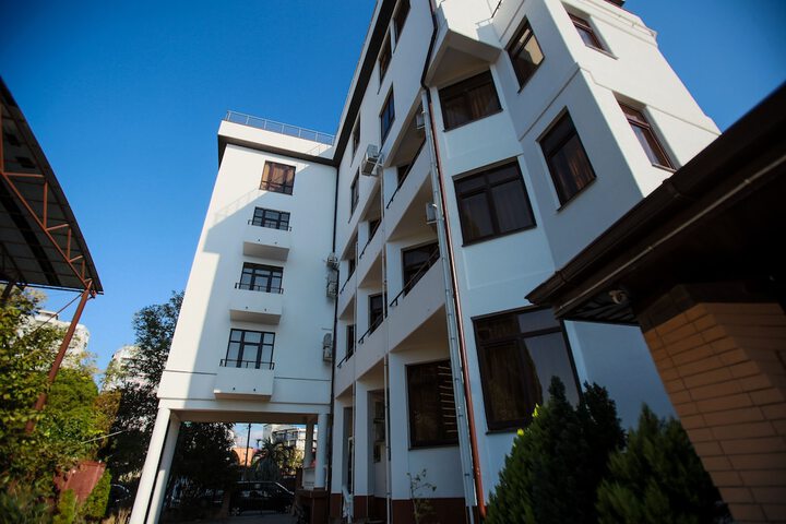 Hotel 6 of 45