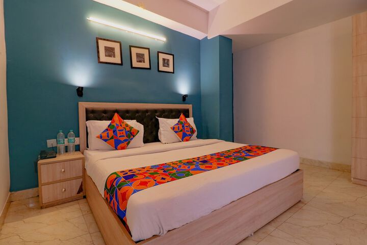 FabHotel Royal Inn