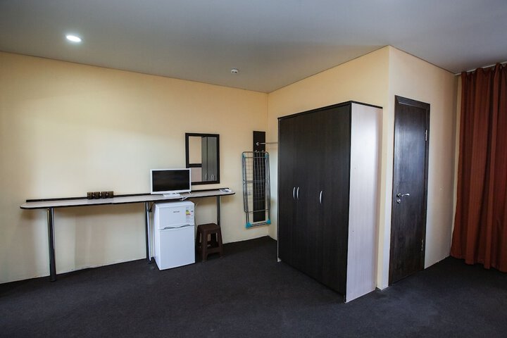 Room 8 of 39