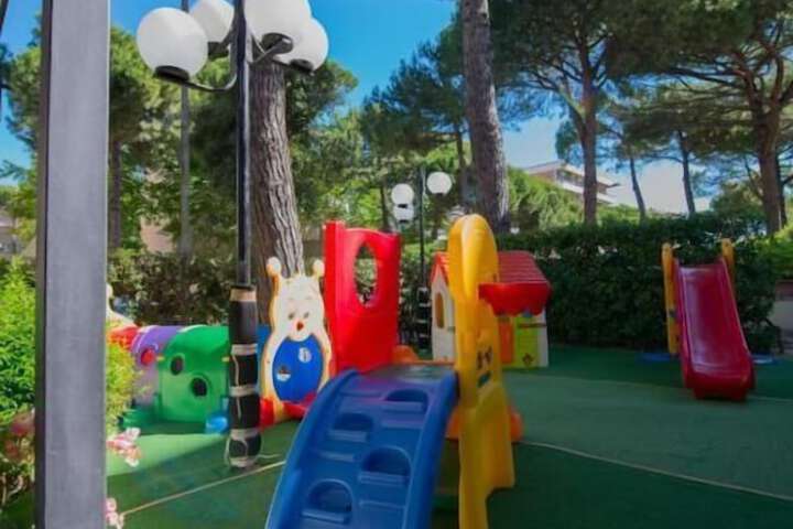 Childrens Activities 62 of 108