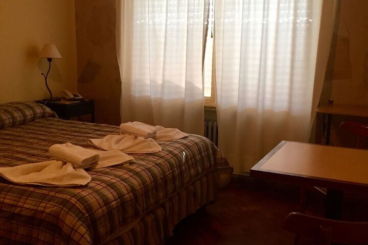 Room 5 of 22