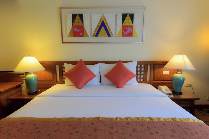 Room 7 of 71