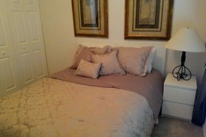 Room 53 of 268