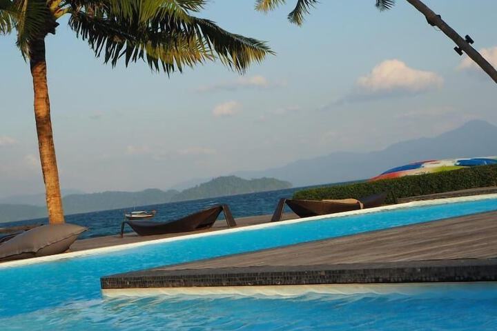 Pool 45 of 76