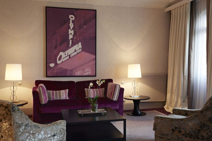 Room 47 of 119