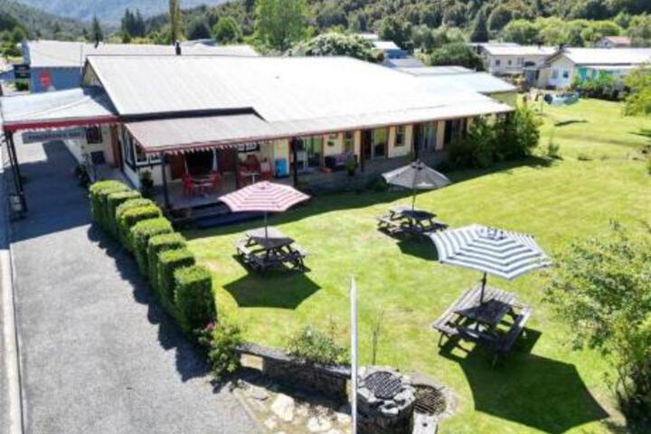 The Blackball Inn