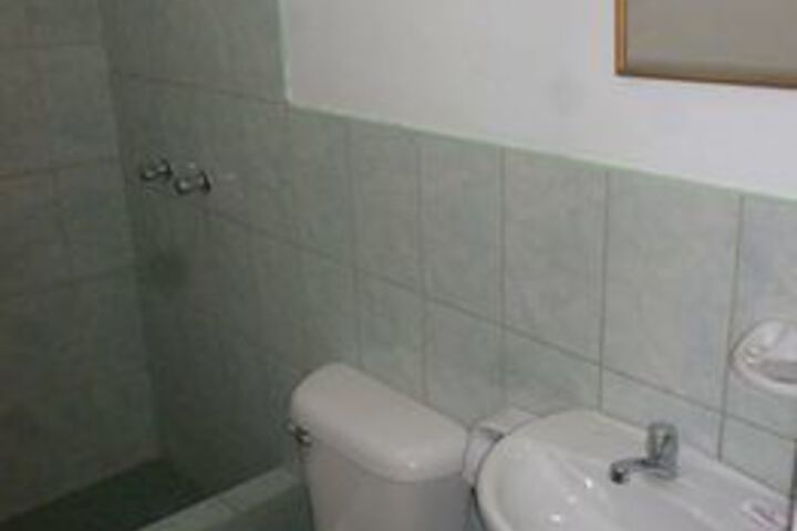 Room 8 of 19