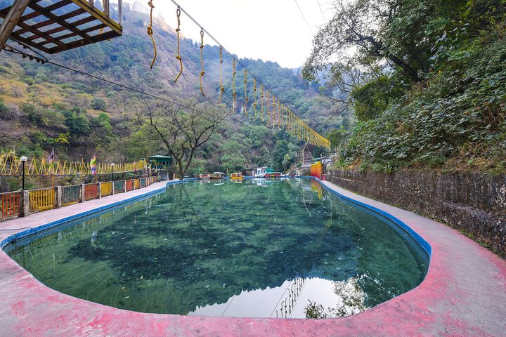 Pool 23 of 40