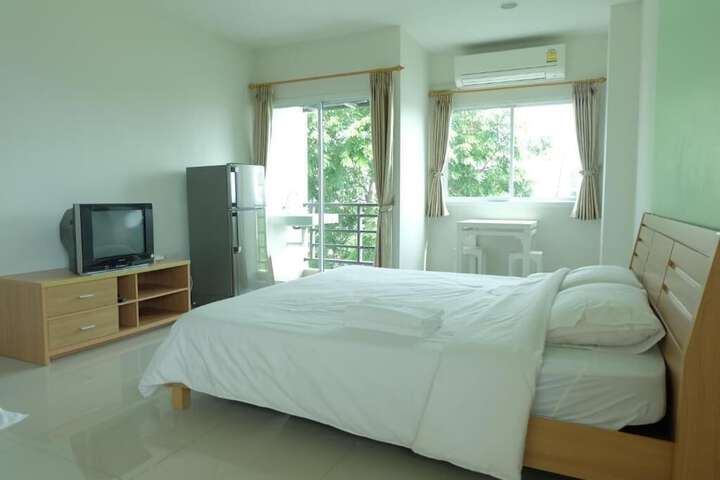 Room 9 of 23