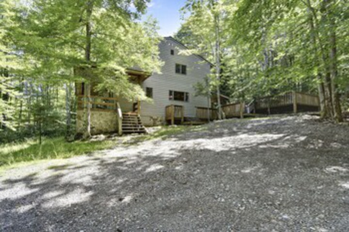 Property Grounds 28 of 40