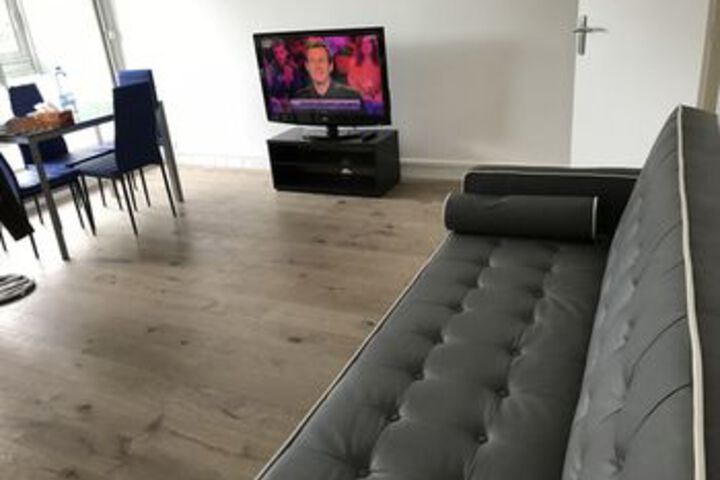 Room 13 of 17