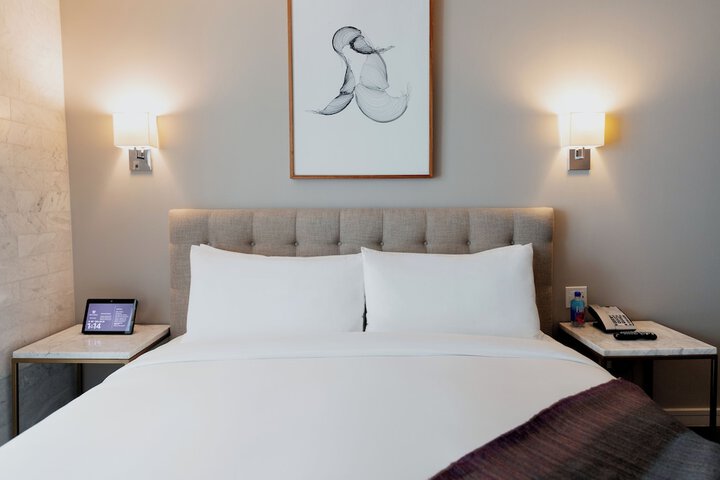 Room 45 of 100