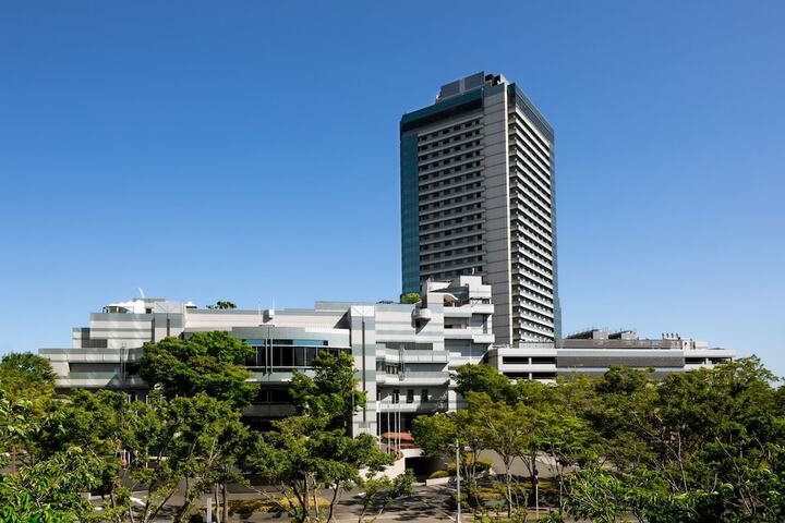 Exterior of Hoshino Resorts RISONARE Osaka