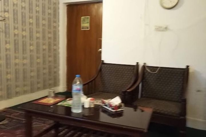Room 2 of 17