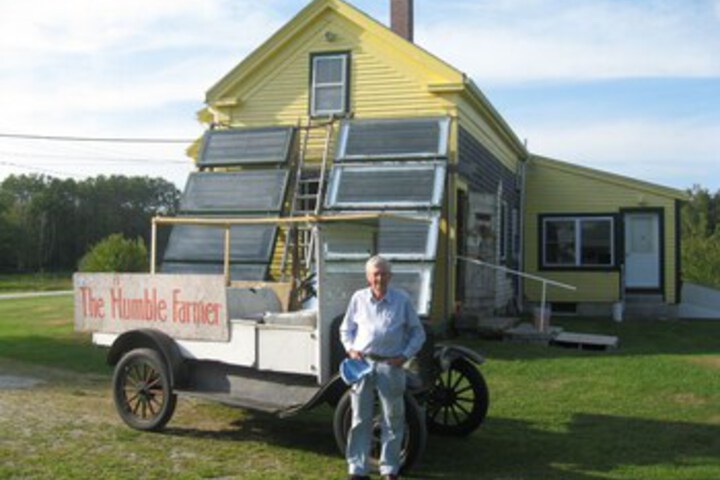 Hotel Exterior 3 of 14