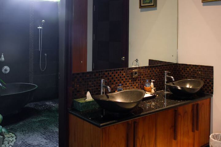 Room 29 of 59