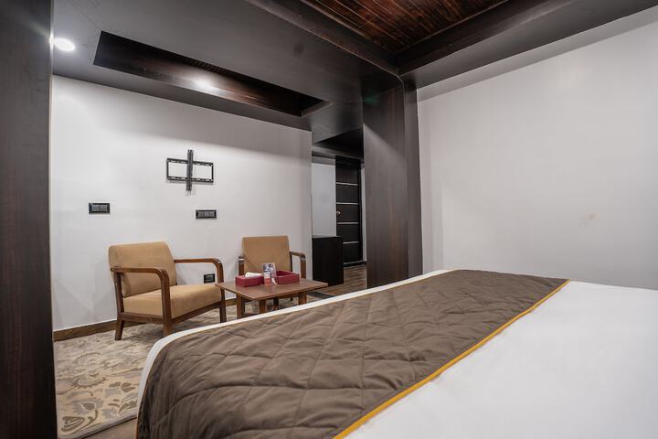 Room 13 of 67