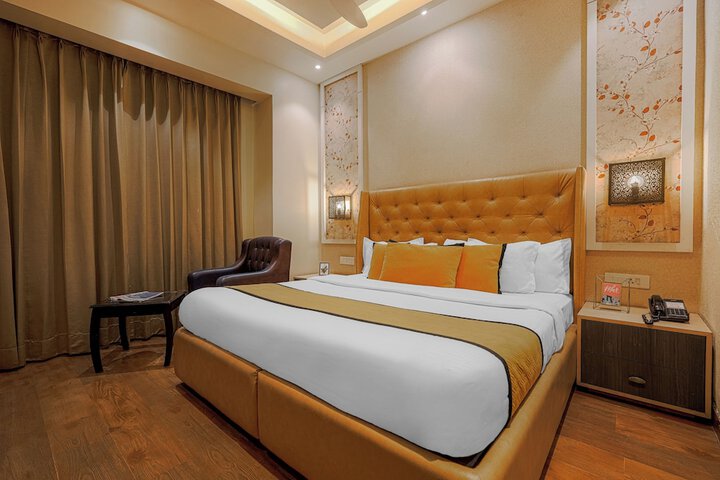 Room 34 of 77