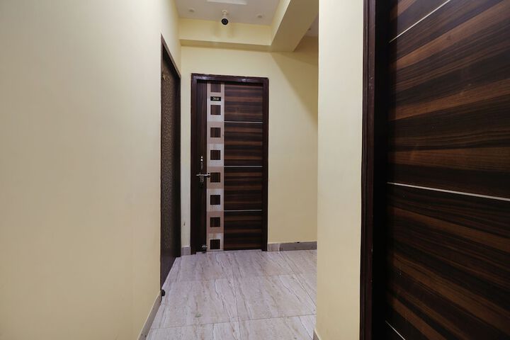 Hotel Interior 4 of 39